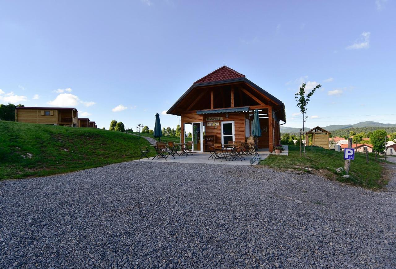 Camp The Sunrise Hill Ξενοδοχείο Pivka Εξωτερικό φωτογραφία