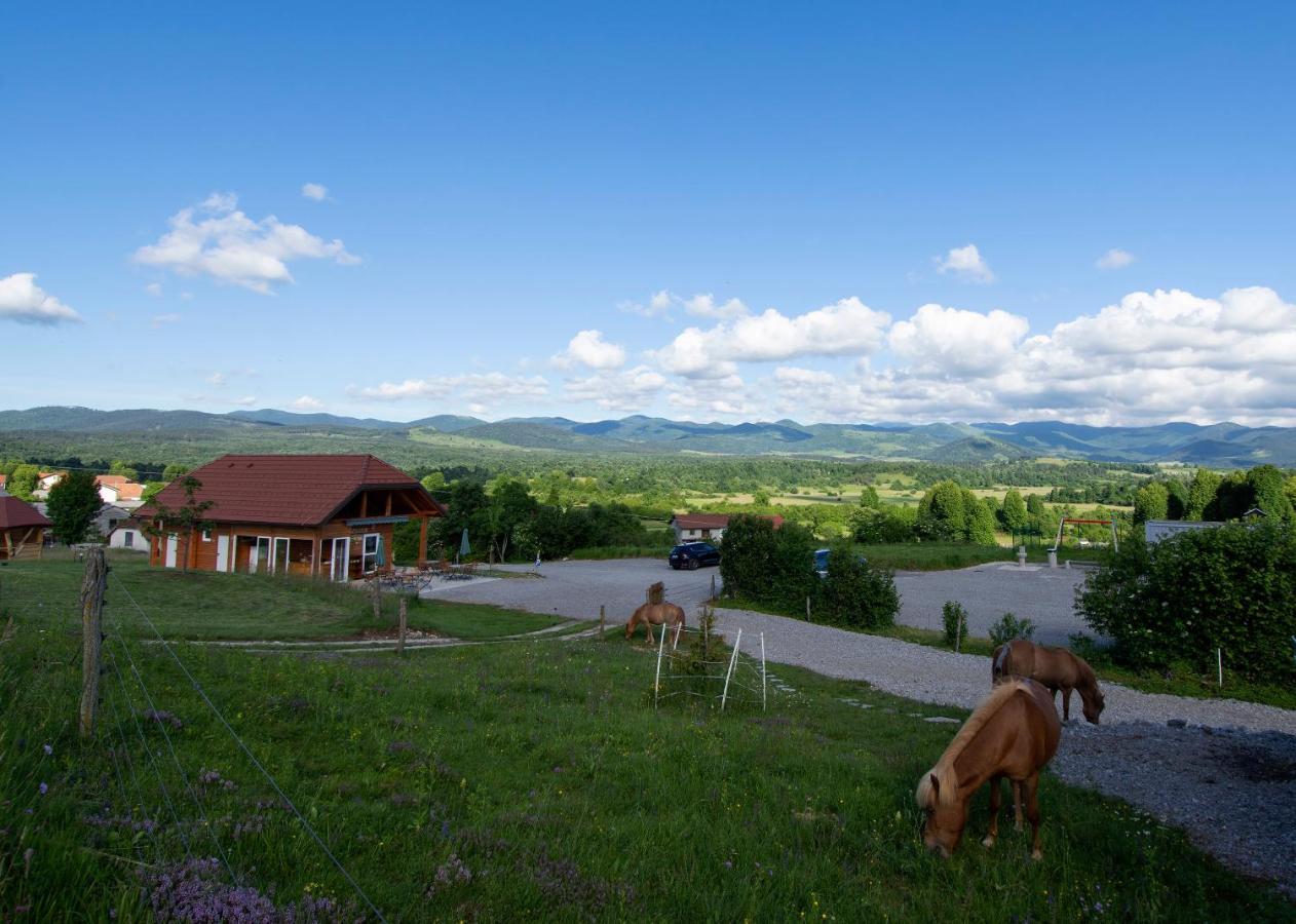 Camp The Sunrise Hill Ξενοδοχείο Pivka Εξωτερικό φωτογραφία
