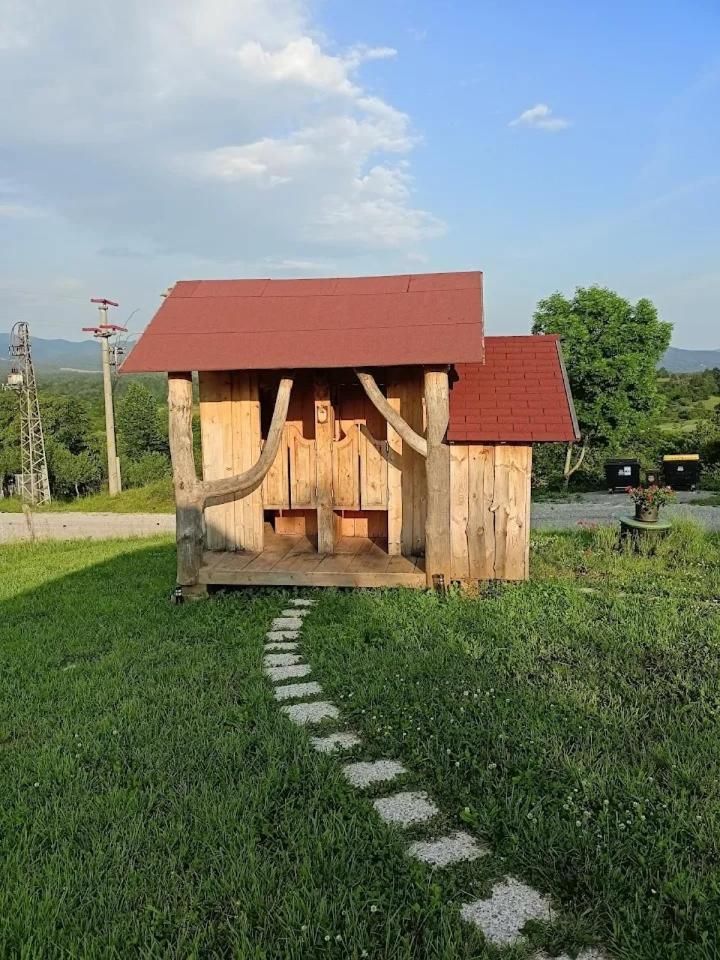Camp The Sunrise Hill Ξενοδοχείο Pivka Εξωτερικό φωτογραφία