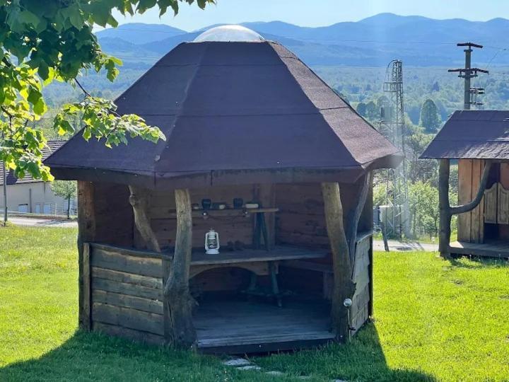Camp The Sunrise Hill Ξενοδοχείο Pivka Εξωτερικό φωτογραφία