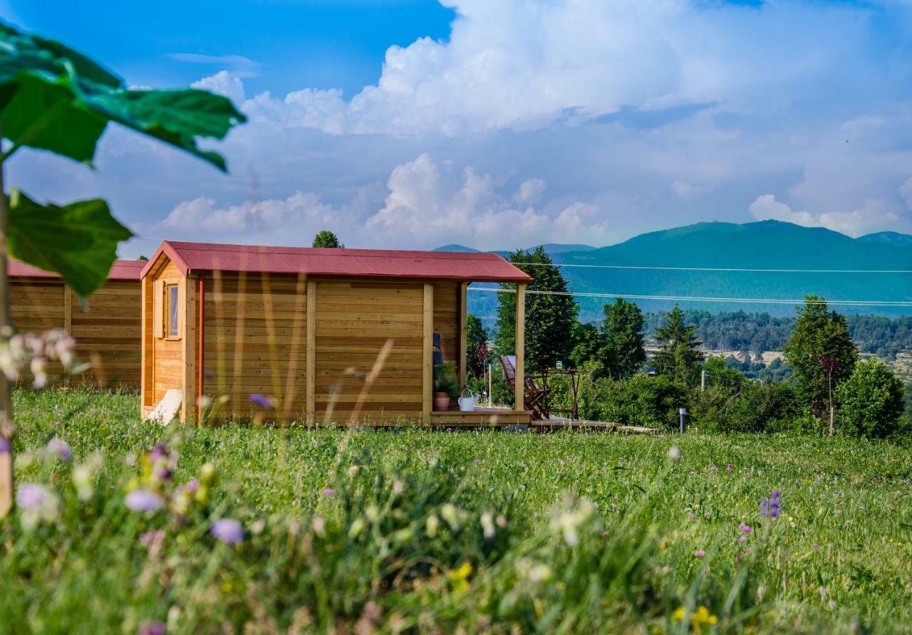 Camp The Sunrise Hill Ξενοδοχείο Pivka Εξωτερικό φωτογραφία