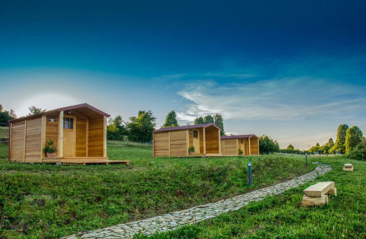 Camp The Sunrise Hill Ξενοδοχείο Pivka Εξωτερικό φωτογραφία