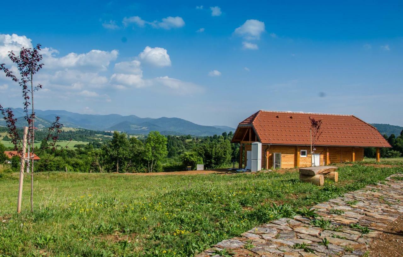 Camp The Sunrise Hill Ξενοδοχείο Pivka Εξωτερικό φωτογραφία